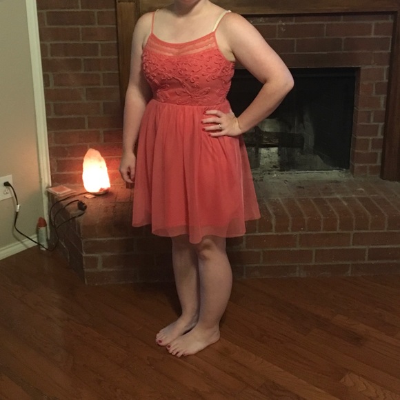 Coral sundress - Picture 2 of 4